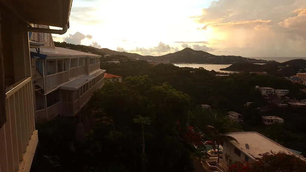 Sunset Gardens Guesthouse Contant  3*, Contant (Saint Thomas)