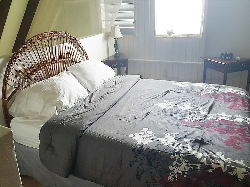 Maison d'hôtes Sunset Gardens Guesthouse Contant