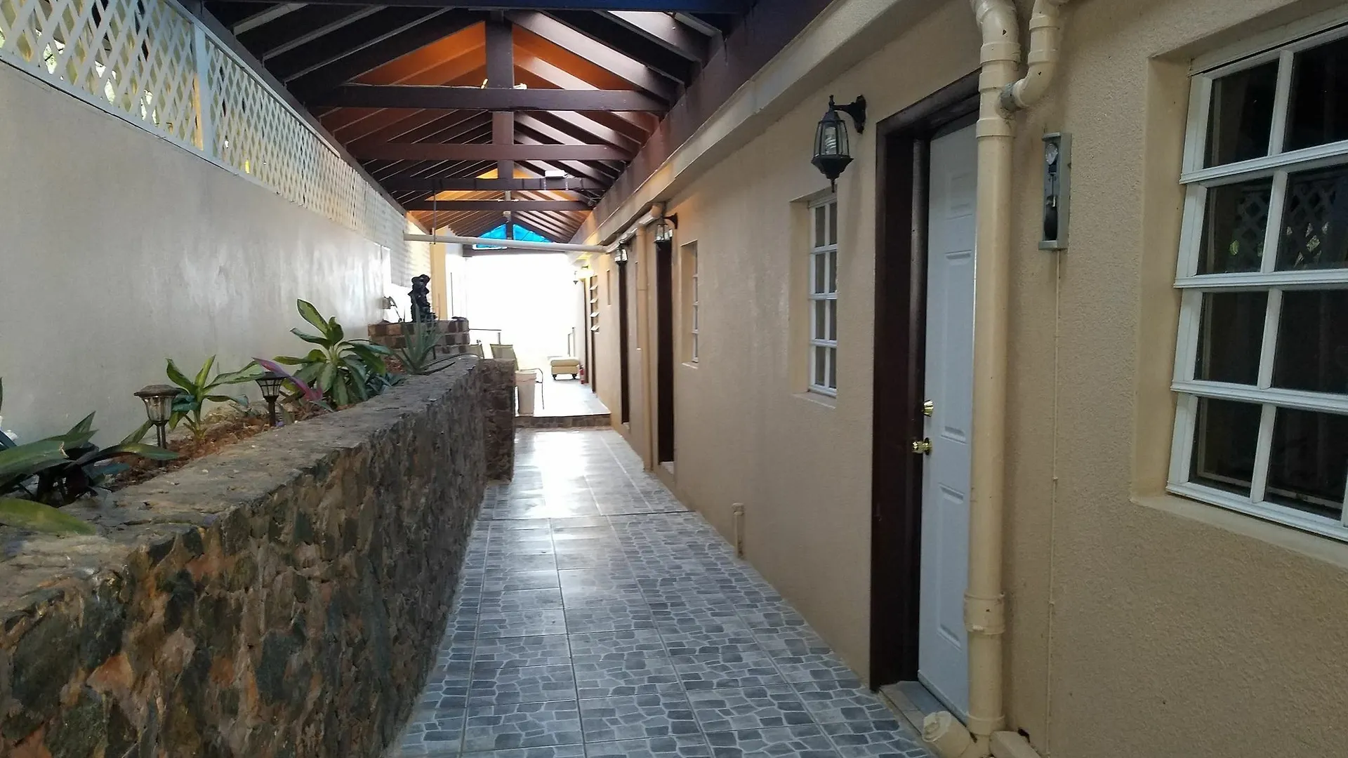 Maison d'hôtes Sunset Gardens Guesthouse Contant