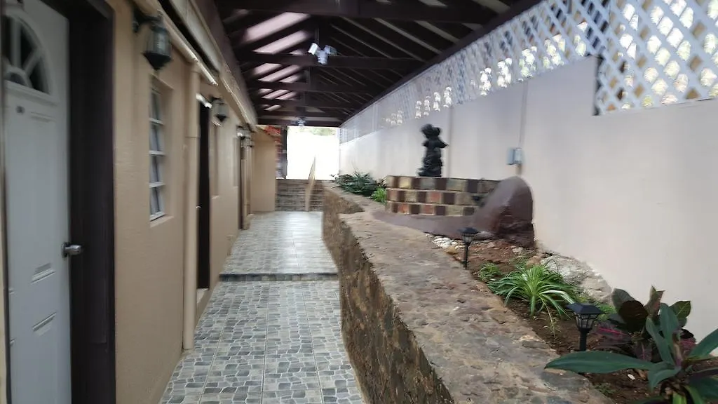 Contant  日落花园旅馆酒店 3*, Contant (Saint Thomas)
